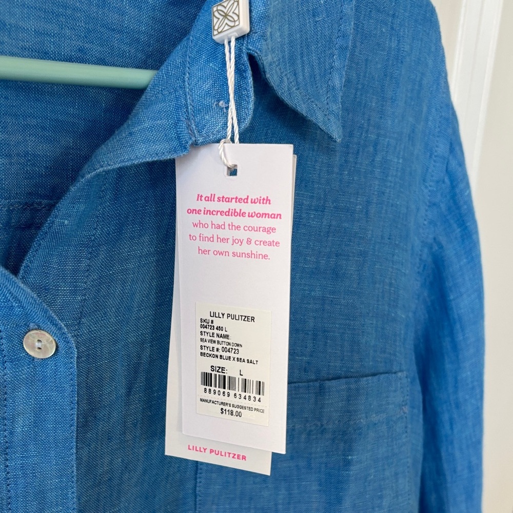 Lilly Pulitzer Light Blue Button-Down Shirt - Picture 4 of 6